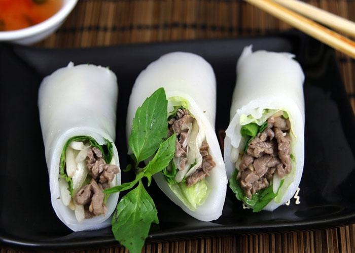 Điểm danh 5 món cuốn thanh mát đãi tiệc gia đình ăn mãi không ngán
