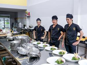 Dịch vụ nấu tiệc tại nhà - Hai Thụy Catering và những ưu điểm bạn không thể bỏ qua