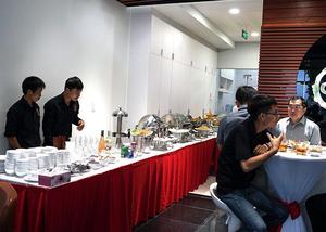 Chia sẻ kinh nghiệm đặt tiệc buffet tại nhà - những điều bạn cần chuẩn bị 